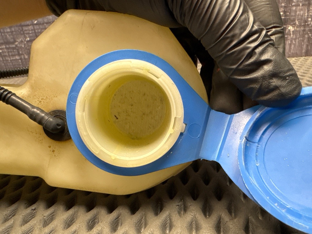 Бачок омывателя, 500 рублей, Красноярск