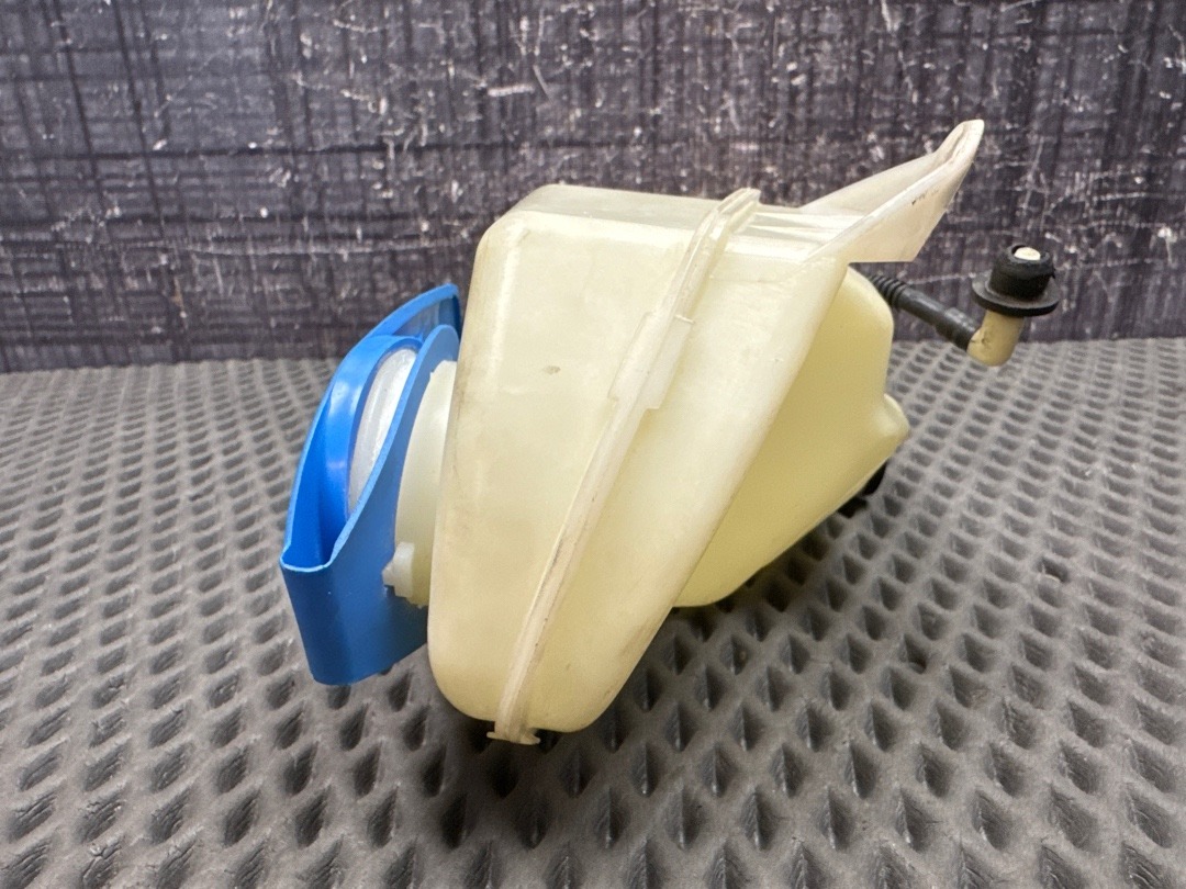 Бачок омывателя, 500 рублей, Красноярск