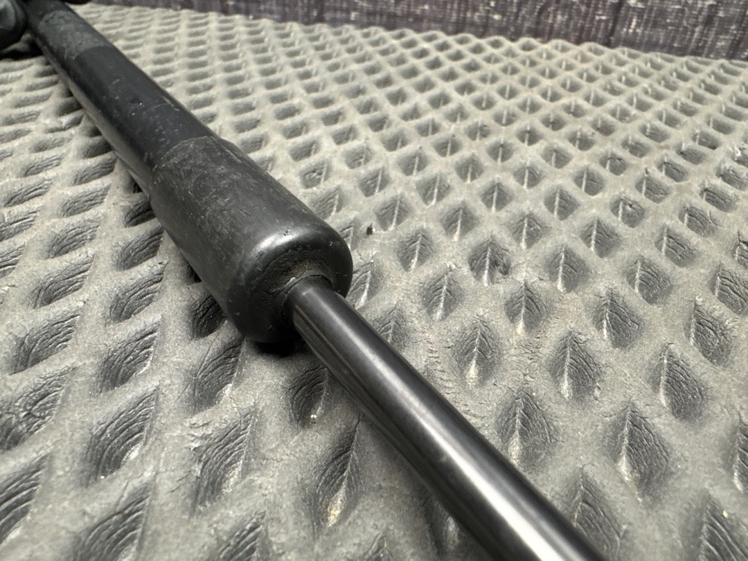 Амортизатор багажника, 880 рублей, Красноярск