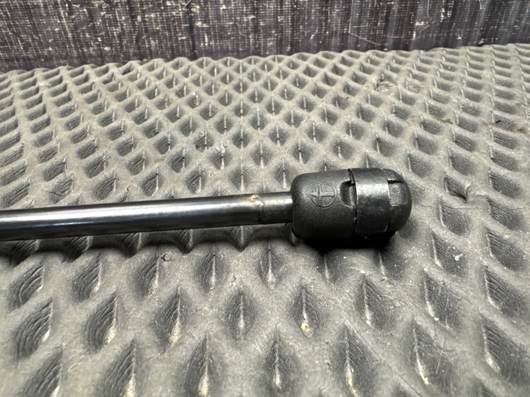 Амортизатор багажника, 880 рублей, Красноярск