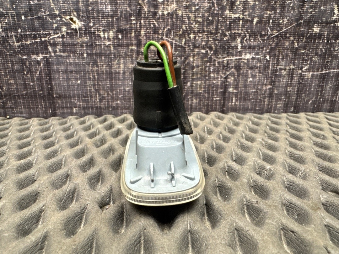 Повторитель в крыло, 500 рублей, Красноярск