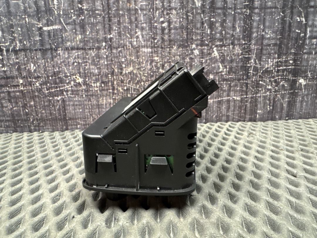 Блок управления климат-контролем, 1500 рублей, Красноярск