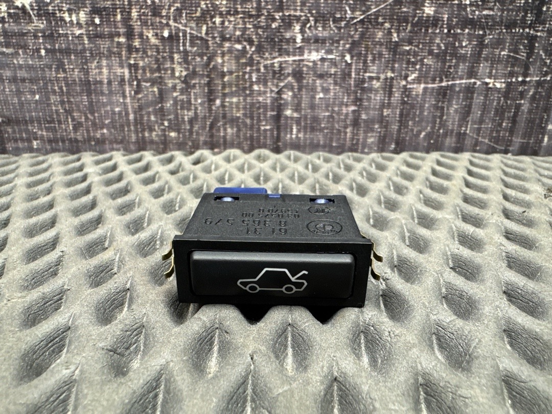 Кнопка открывания багажника, 276 рублей, Красноярск