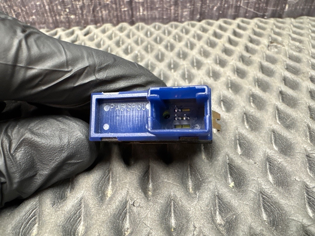 Кнопка открывания багажника, 276 рублей, Красноярск