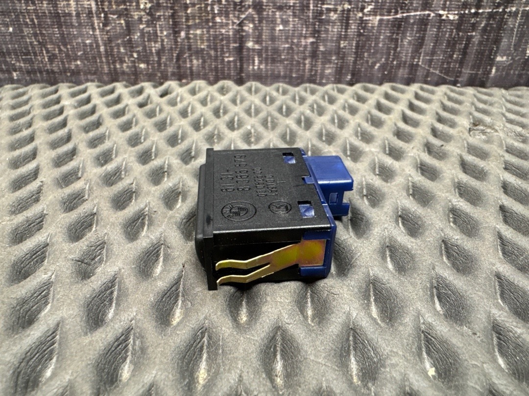 Кнопка открывания багажника, 276 рублей, Красноярск