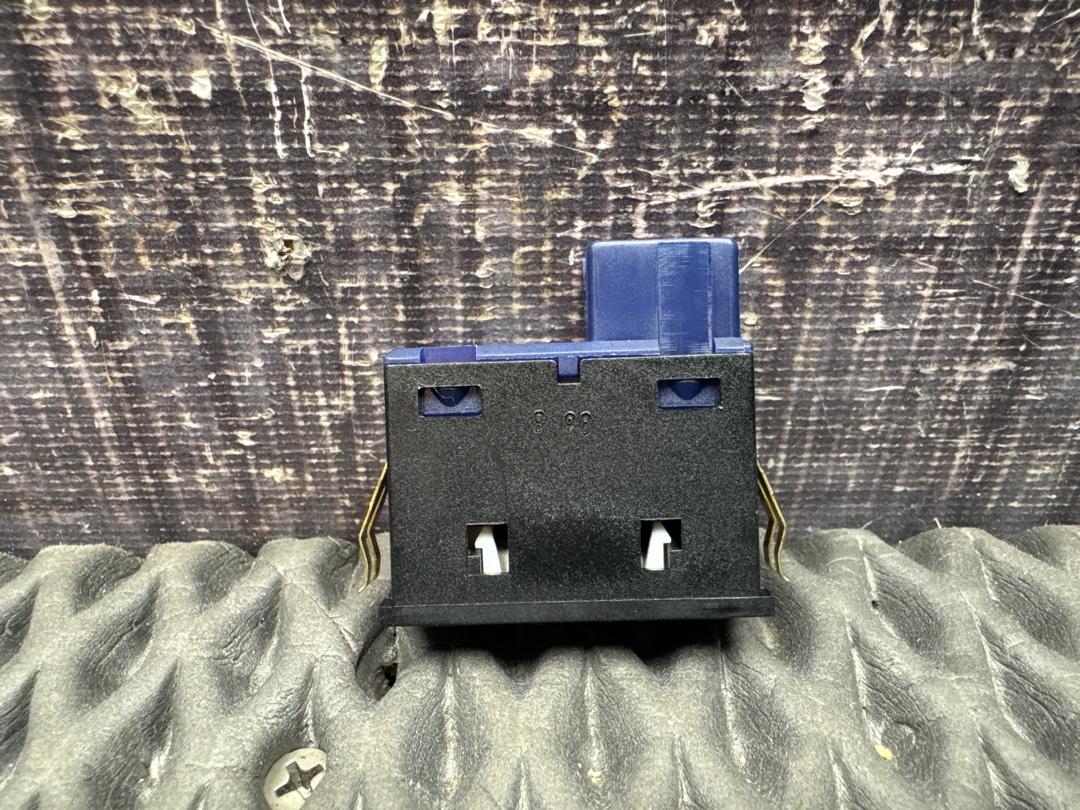 Кнопка открывания багажника, 276 рублей, Красноярск