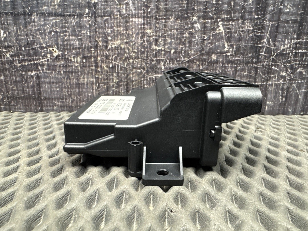 Блок управления бортовой сети, 2000 рублей, Красноярск