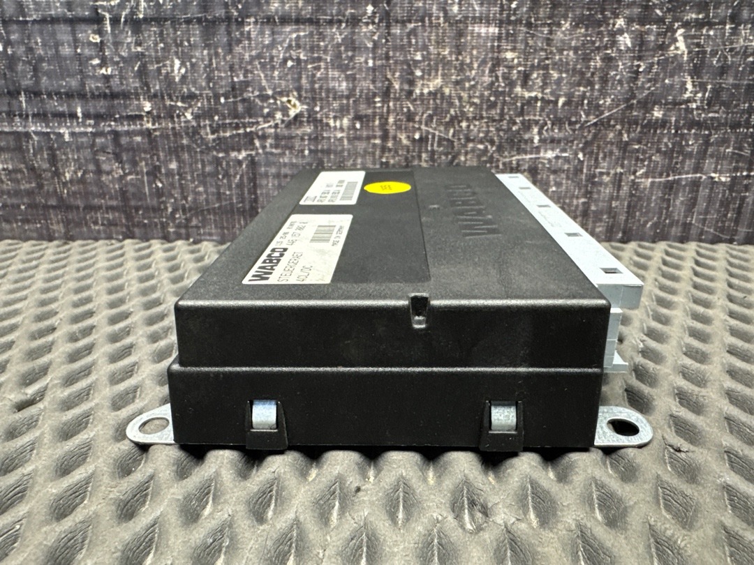 Блок управления подвеской, 4000 рублей, Красноярск