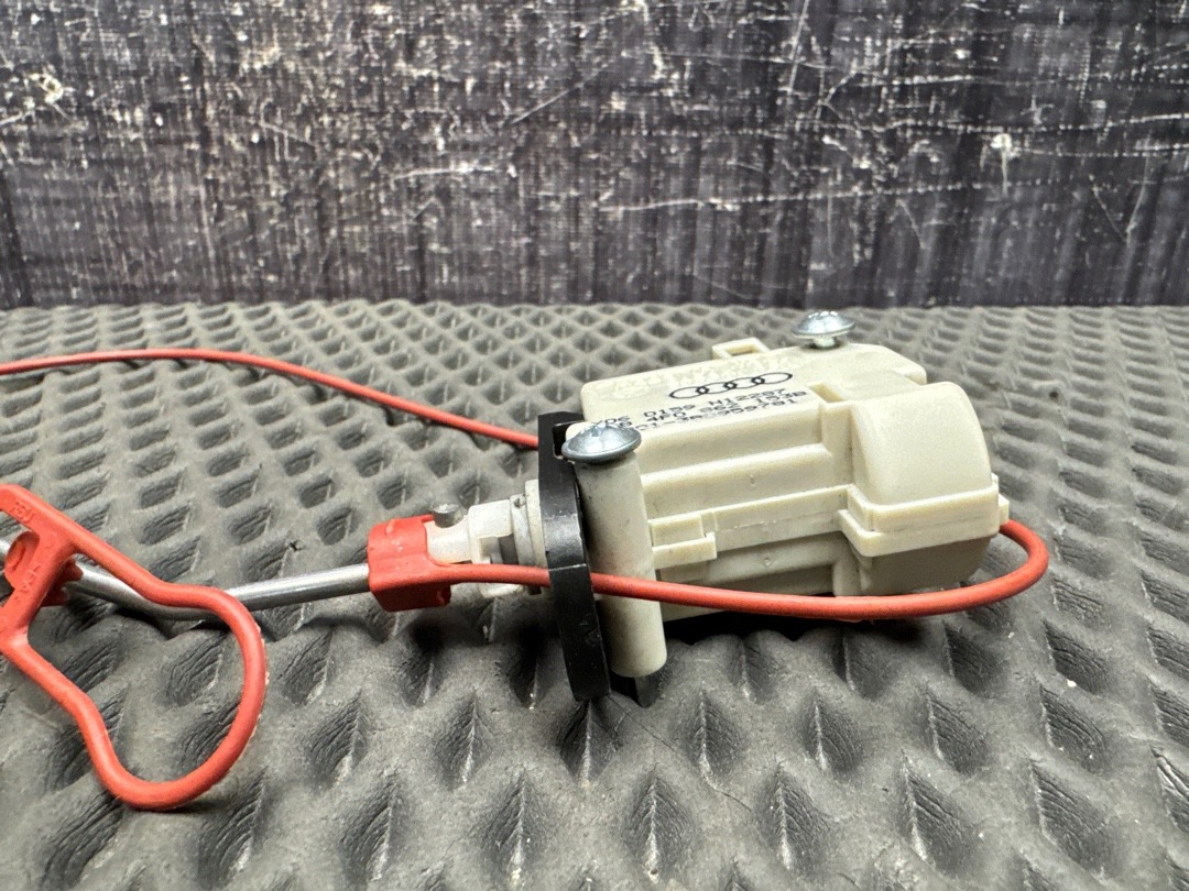 Замок лючка бензобака, 700 рублей, Красноярск