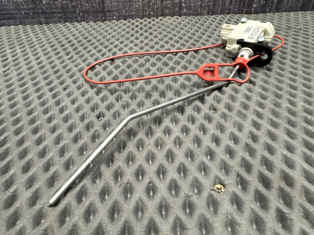 Замок лючка бензобака, 700 рублей, Красноярск