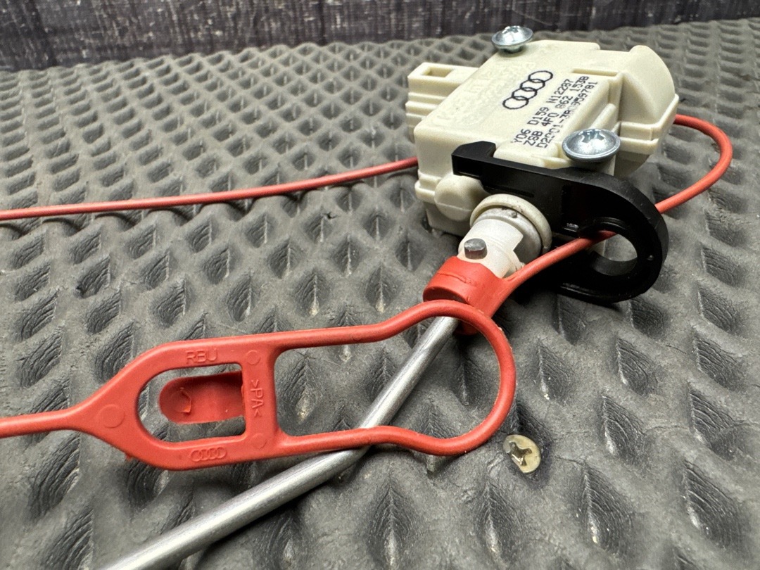 Замок лючка бензобака, 700 рублей, Красноярск