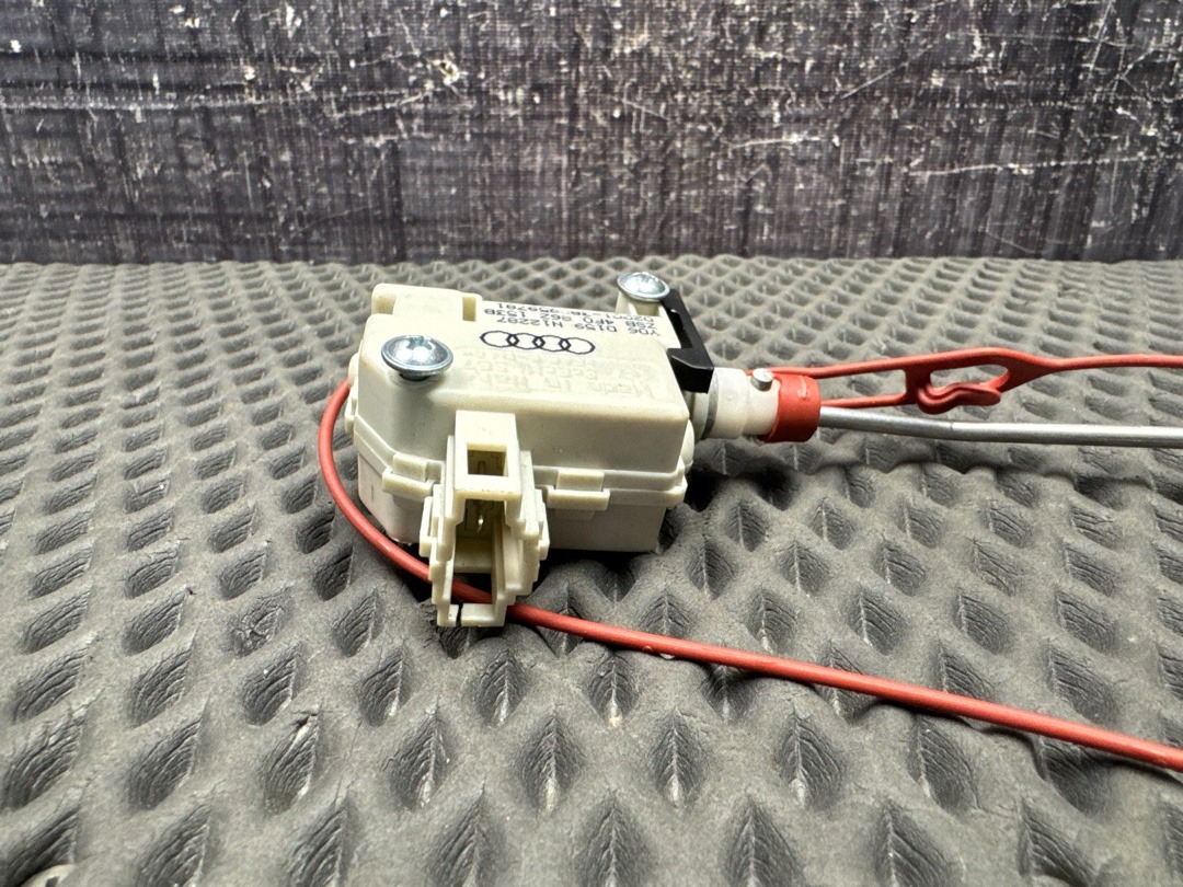 Замок лючка бензобака, 700 рублей, Красноярск