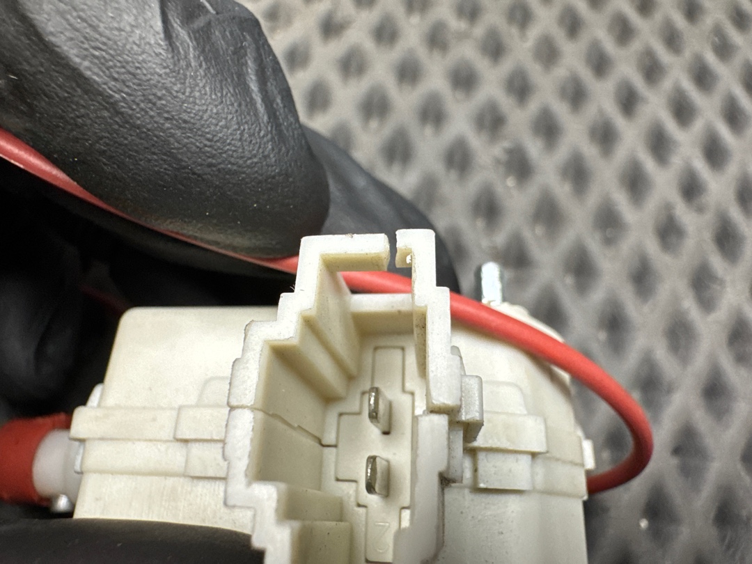 Замок лючка бензобака, 700 рублей, Красноярск