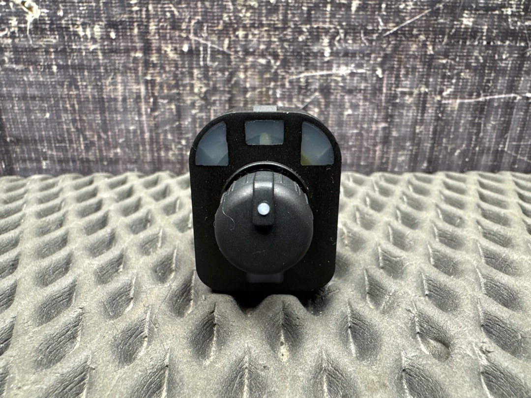 Кнопка регулировки зеркал, 1000 рублей, Красноярск