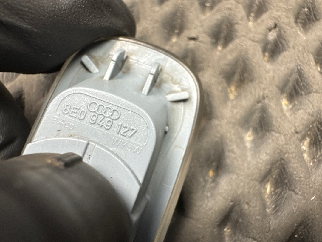 Повторитель в крыло, 500 рублей, Красноярск