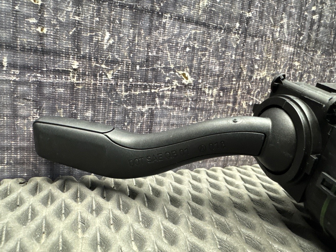 Подрулевой переключатель, 1500 рублей, Красноярск