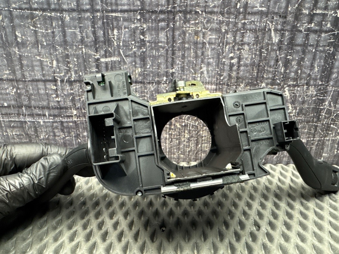 Подрулевой переключатель, 1500 рублей, Красноярск