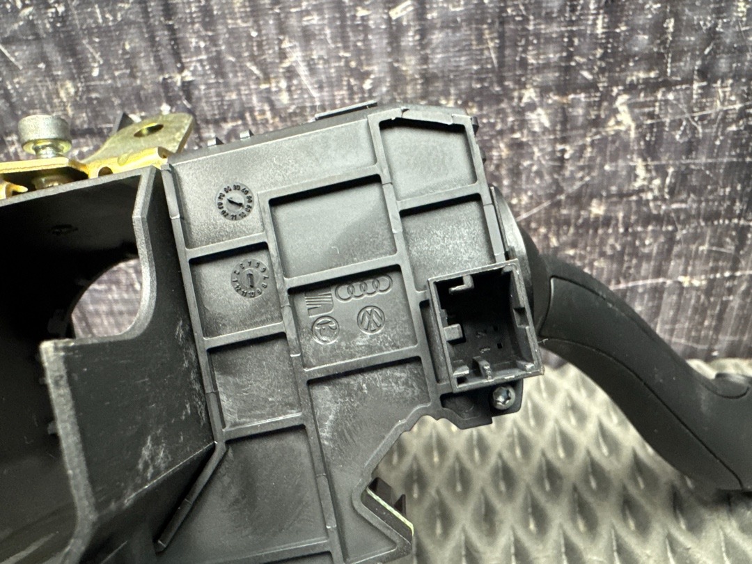 Подрулевой переключатель, 1500 рублей, Красноярск