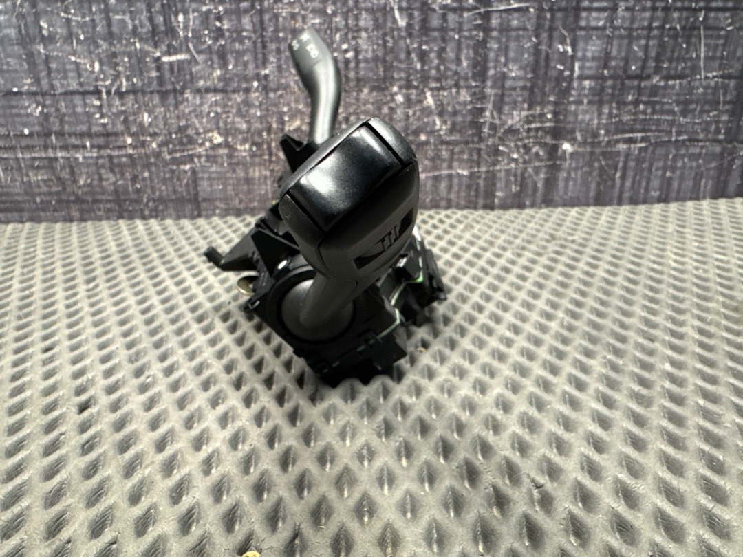 Подрулевой переключатель, 1500 рублей, Красноярск