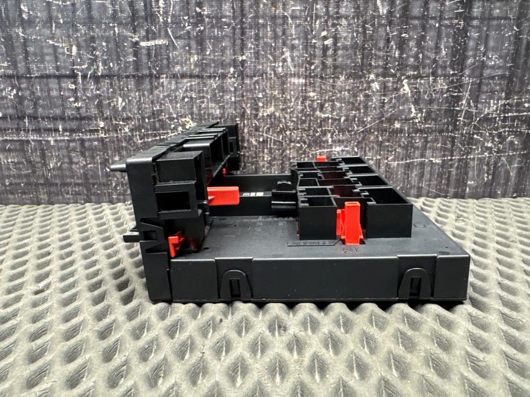 Блок управления бортовой сети, 2500 рублей, Красноярск