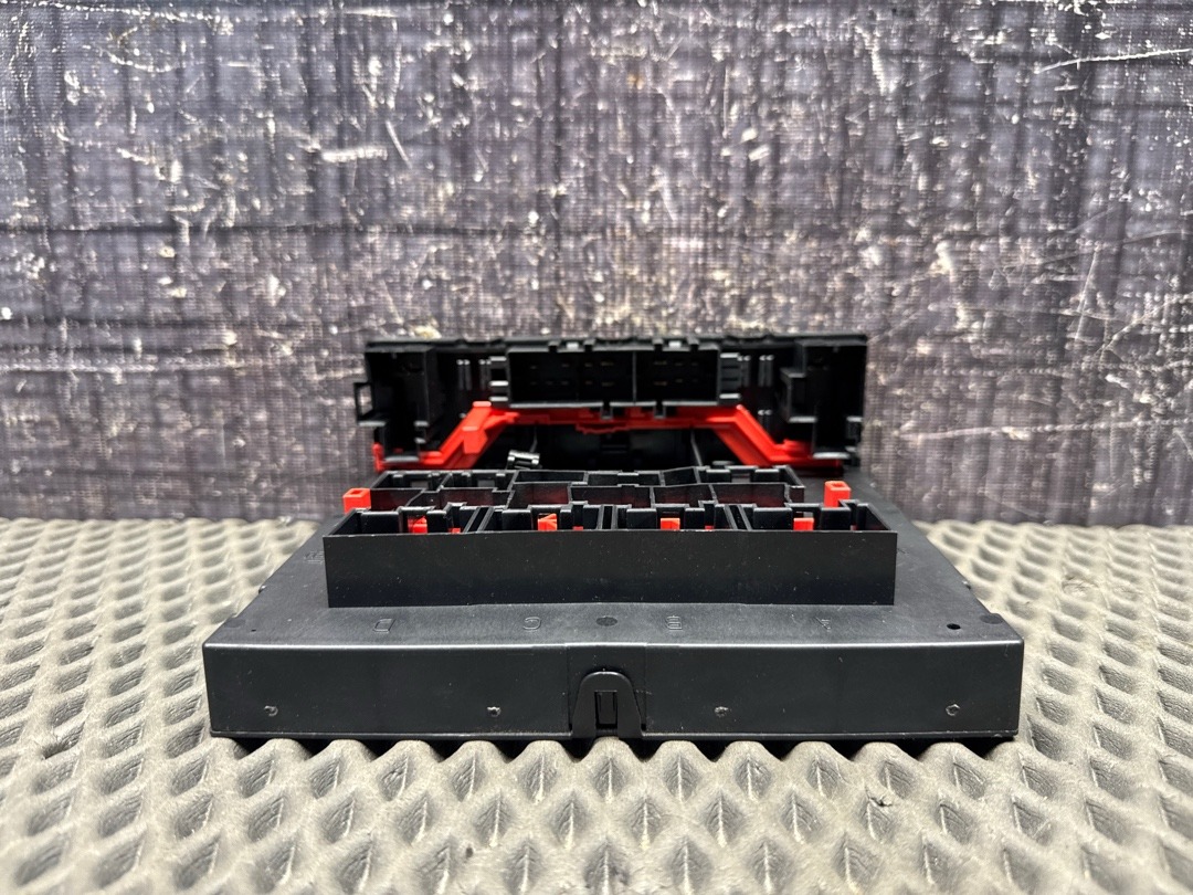 Блок управления бортовой сети, 2500 рублей, Красноярск