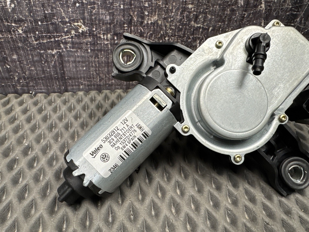 Мотор стеклоочистителя, 2860 рублей, Красноярск