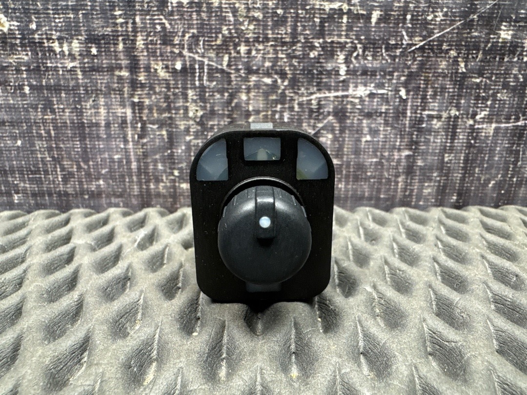 Кнопка регулировки зеркал, 1000 рублей, Красноярск