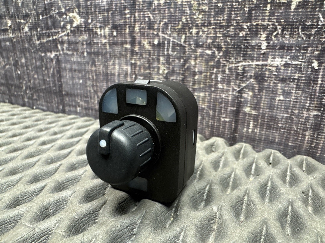 Кнопка регулировки зеркал, 1000 рублей, Красноярск