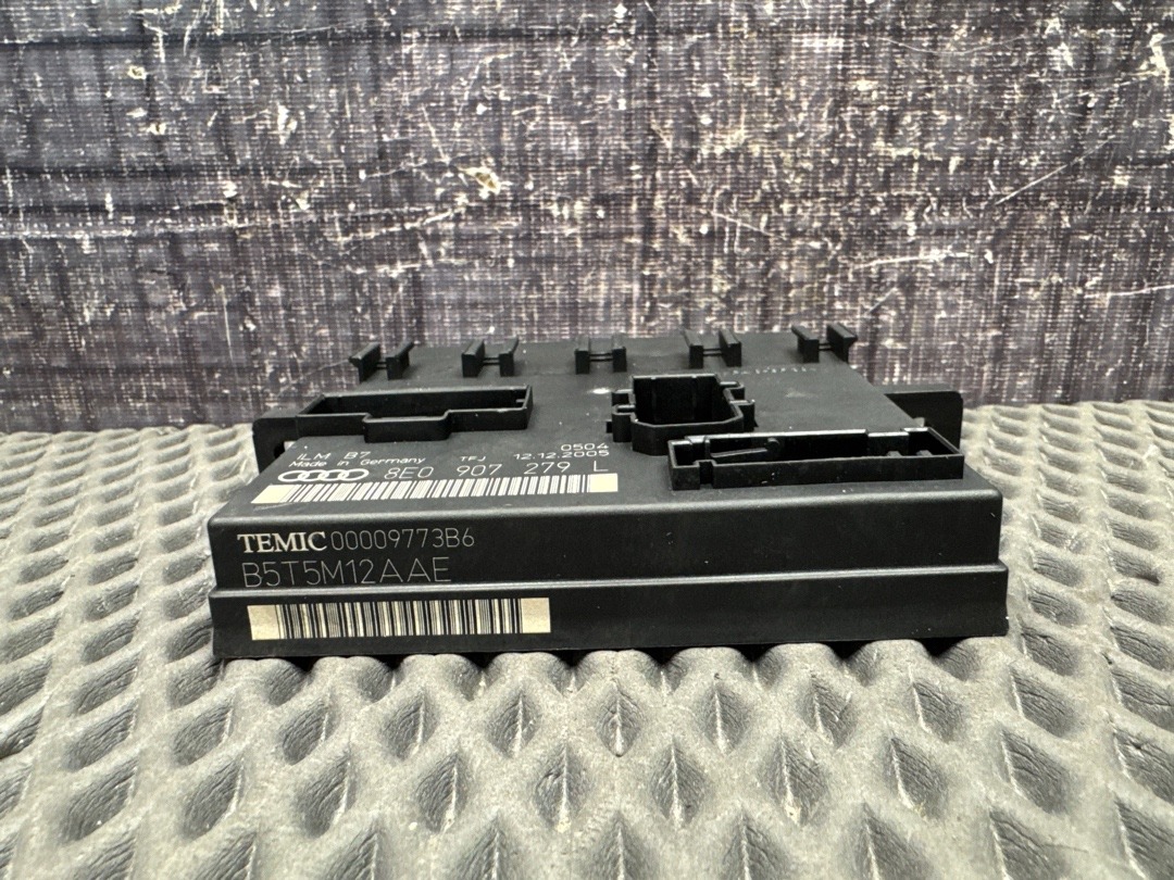 Блок управления бортовой сети, 2000 рублей, Красноярск