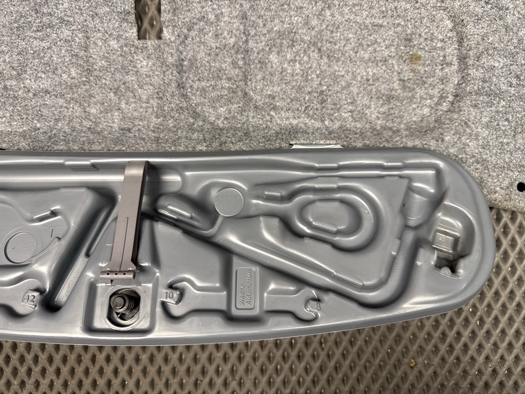 Обшивка крышки багажника, 300 рублей, Красноярск