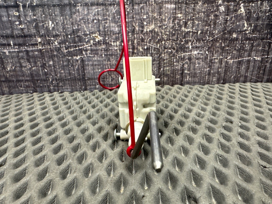 Замок лючка бензобака, 700 рублей, Красноярск