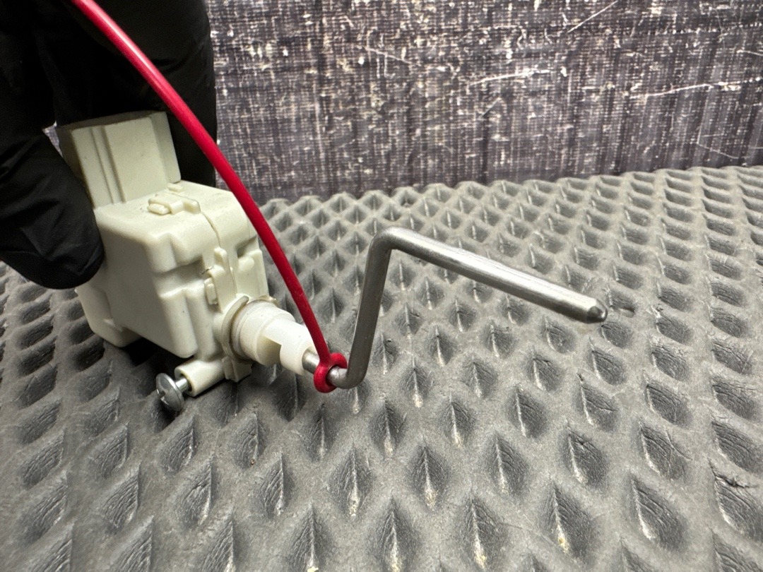 Замок лючка бензобака, 700 рублей, Красноярск