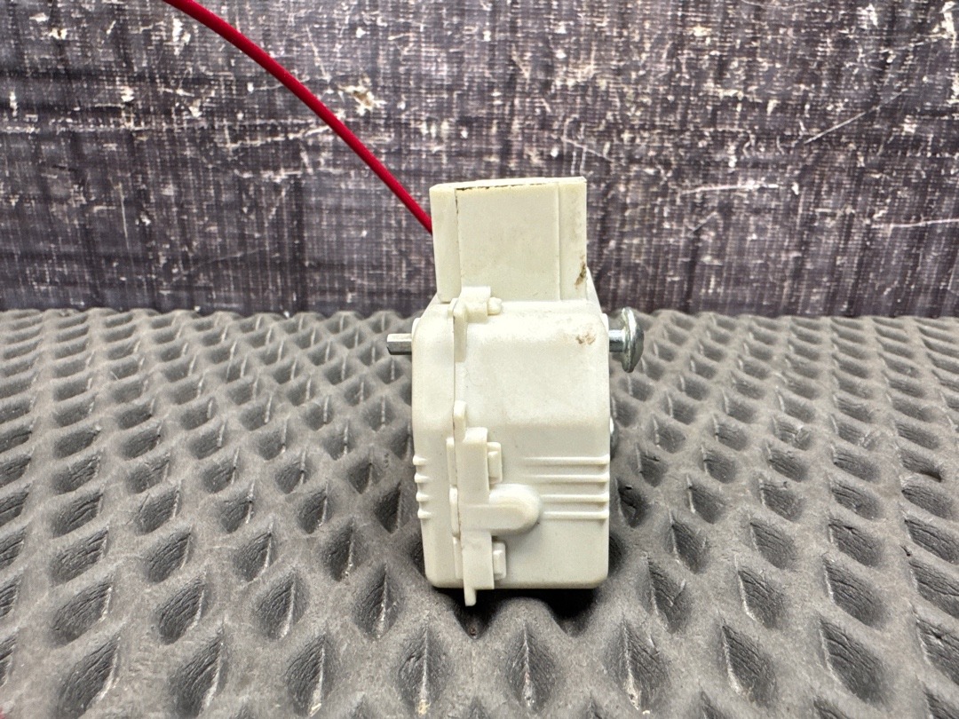 Замок лючка бензобака, 700 рублей, Красноярск