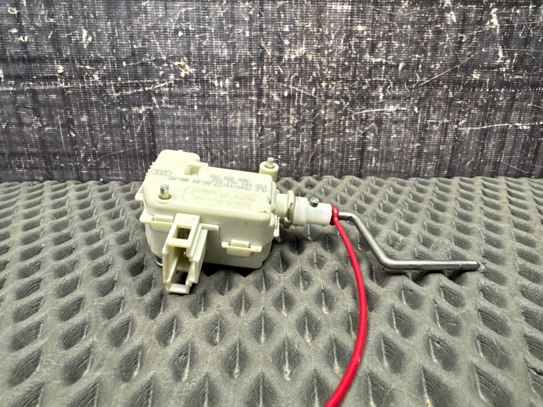 Замок лючка бензобака, 700 рублей, Красноярск