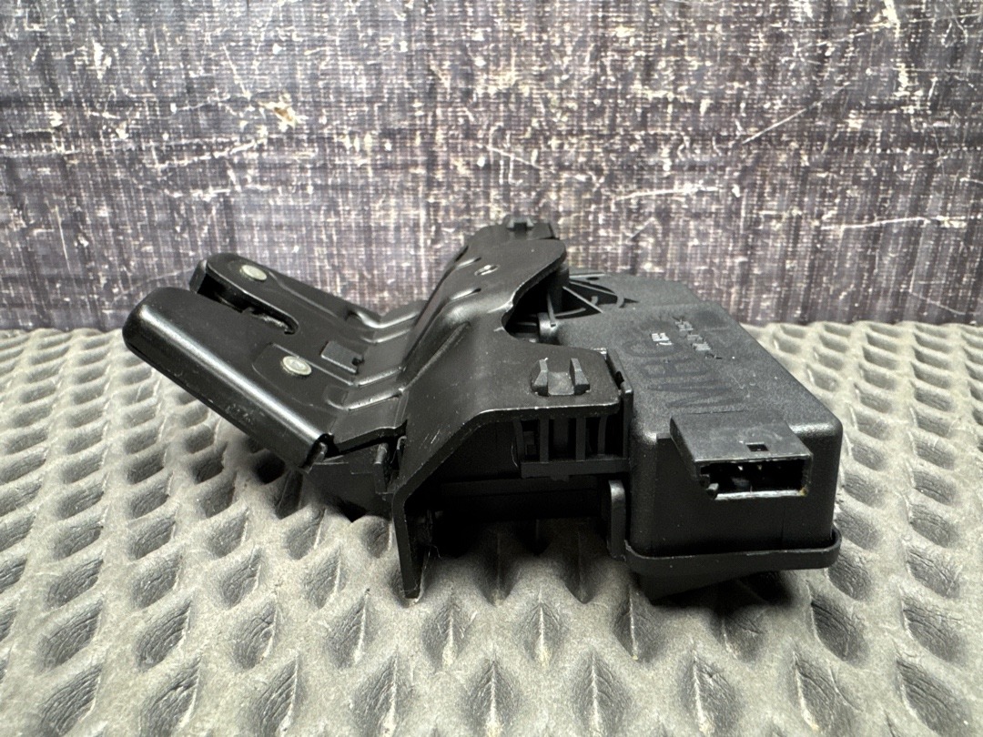 Замок багажника, 480 рублей, Красноярск