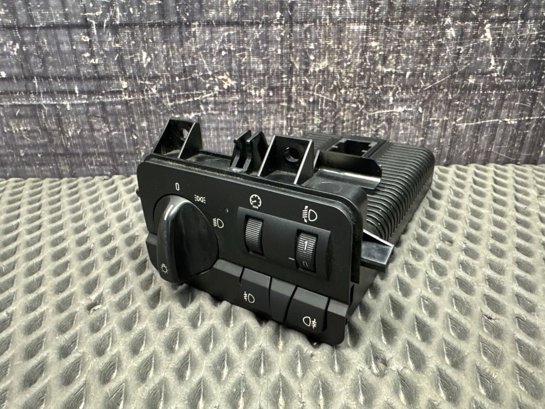 Блок управления светом (LCM), 1200 рублей, Красноярск