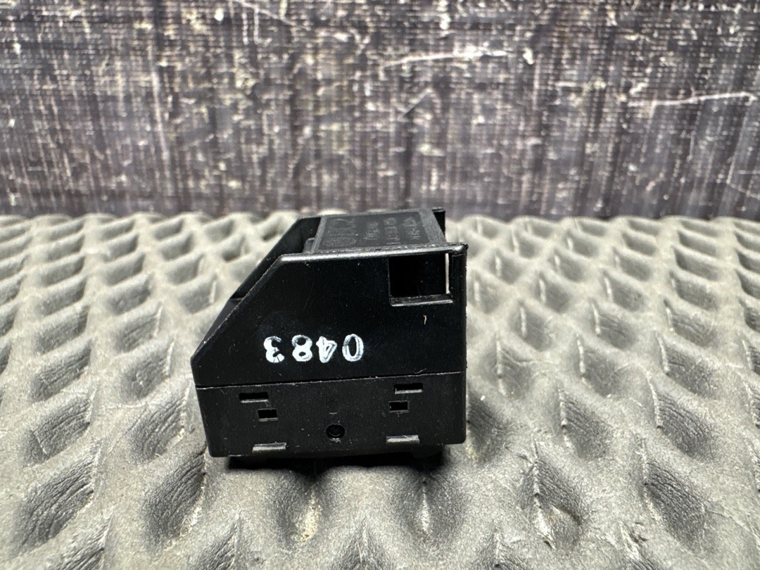 Кнопка стеклоподъемника, 250 рублей, Красноярск