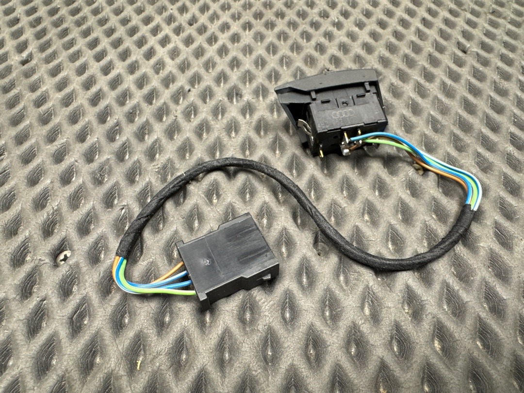 Кнопка центрального замка, 450 рублей, Красноярск