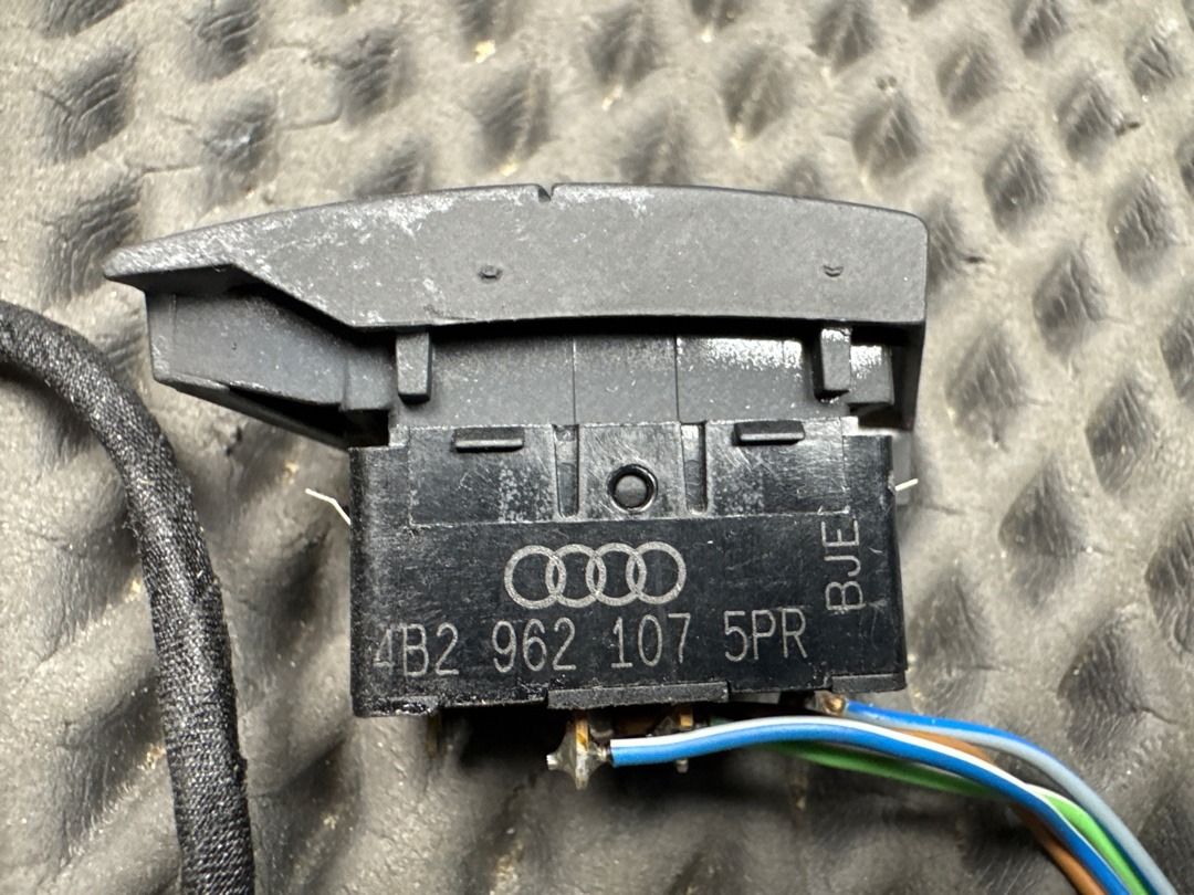 Кнопка центрального замка, 450 рублей, Красноярск