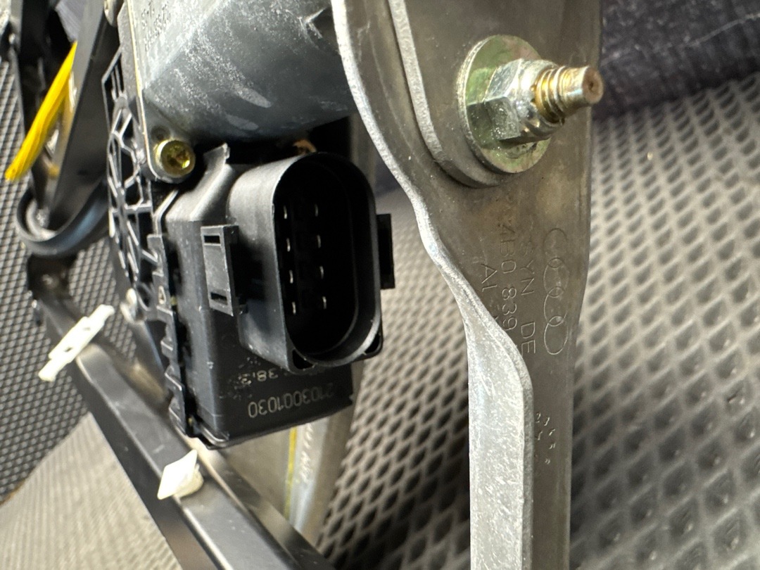 Стеклоподъемник, 1500 рублей, Красноярск