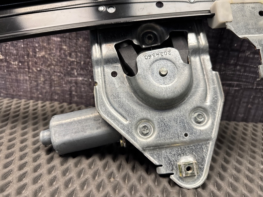 Стеклоподъемник, 2000 рублей, Красноярск