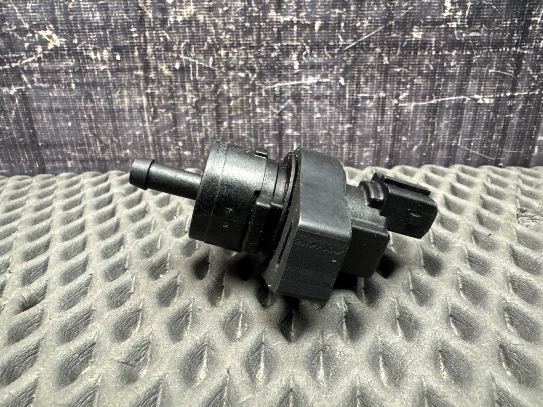 Клапан вентиляции топливного бака, 600 рублей, Красноярск