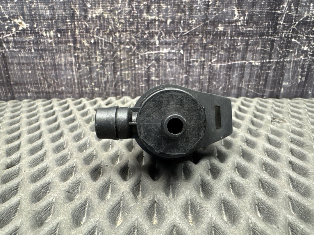 Клапан вентиляции топливного бака, 600 рублей, Красноярск