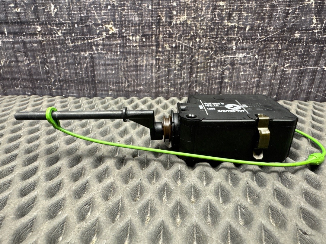 Замок лючка бензобака, 300 рублей, Красноярск