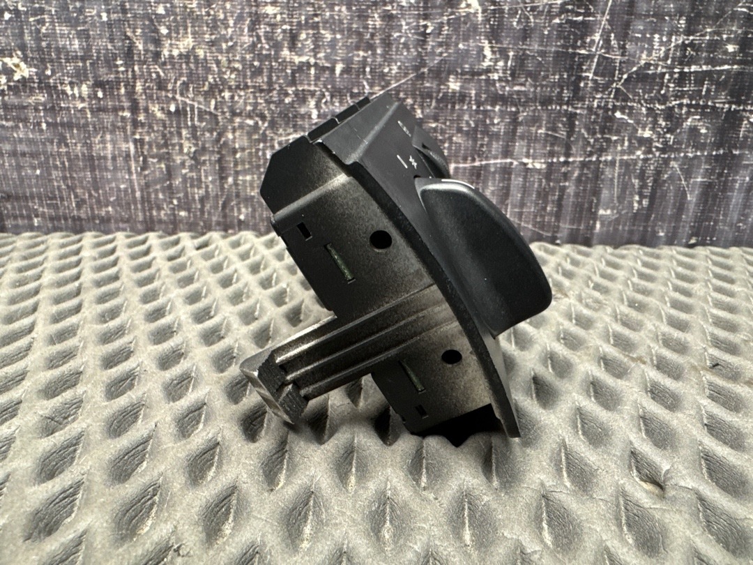 Переключатель света, 720 рублей, Красноярск