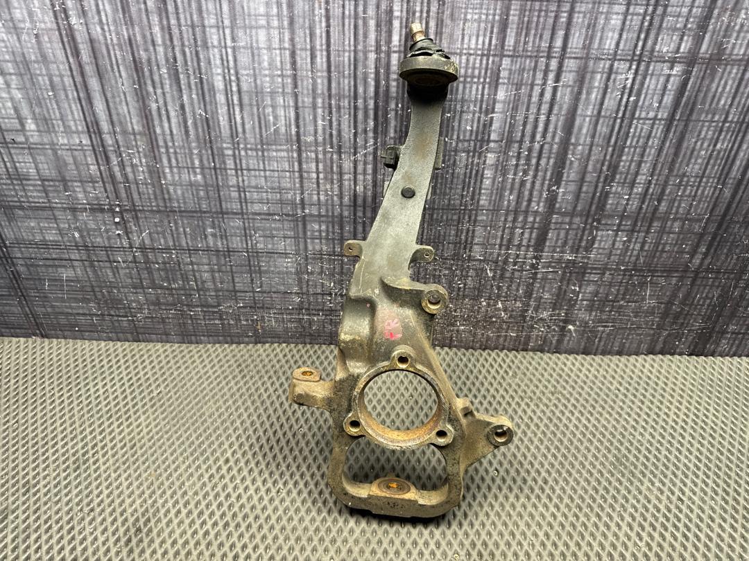 Поворотный кулак, 2000 рублей, Красноярск