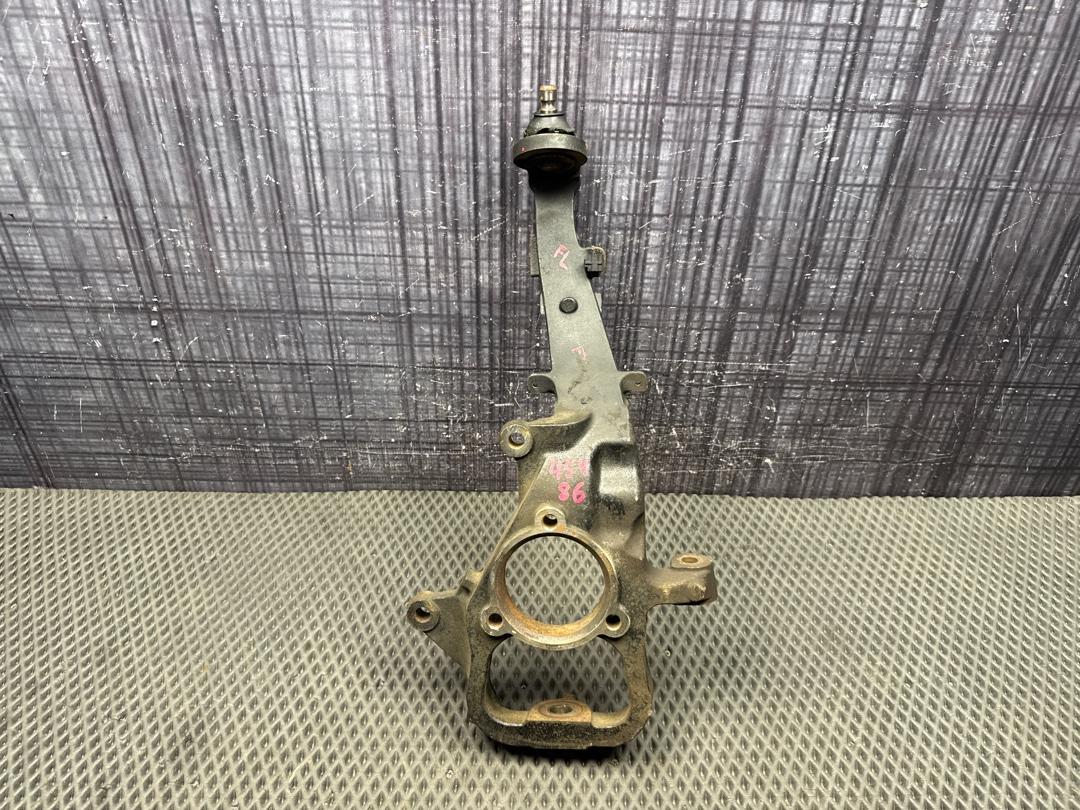 Поворотный кулак, 2000 рублей, Красноярск