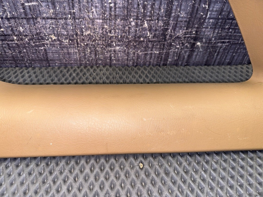 Обшивка багажника, 1000 рублей, Красноярск