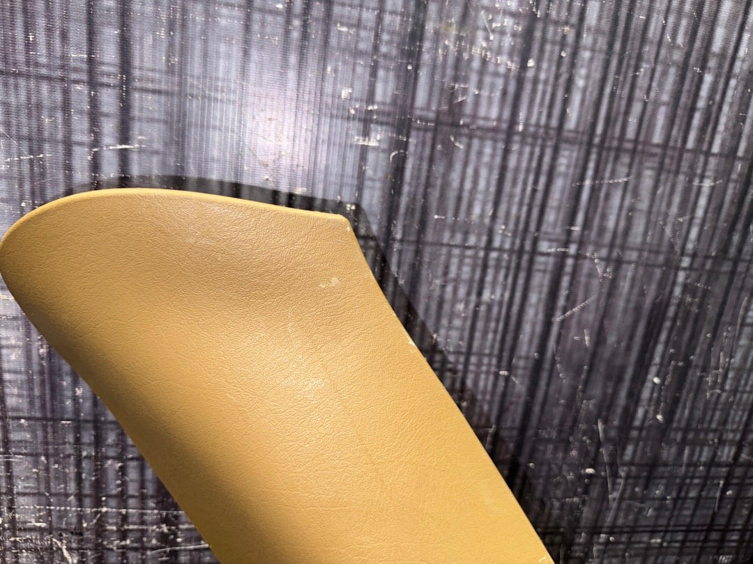 Обшивка багажника, 1000 рублей, Красноярск