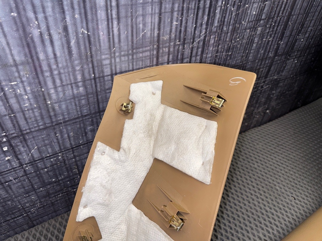 Обшивка багажника, 1000 рублей, Красноярск